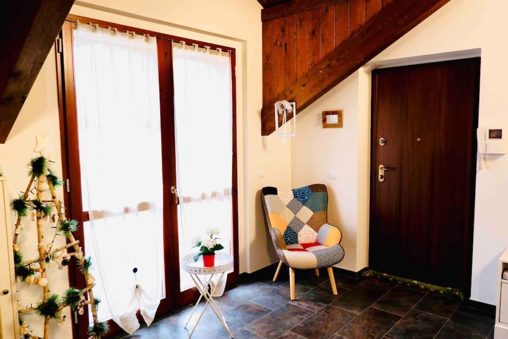 Attico Nel Cuore Delle Langhe - Free Parking Wi-Fi E Ac Alba  Exteriér fotografie